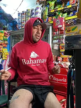 Snapshot of JuanZapata33 chatting on 2, 3, 2026 JuanZapata33 online show from 2, 3, 2026