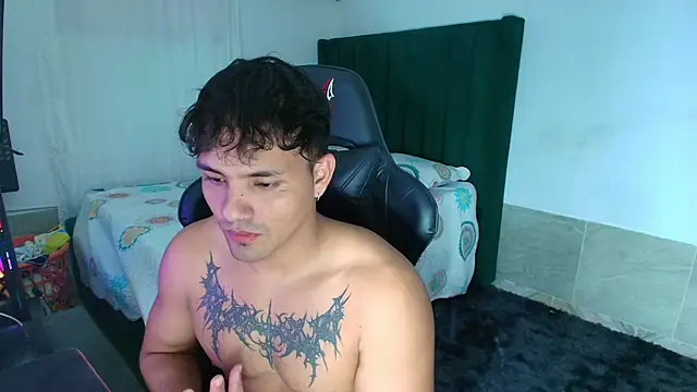 Snapshot of man_dur07 chatting on 7, 5, 2026 man dur07 online show from 7, 5, 2026