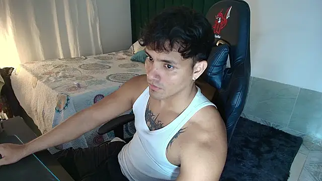Snapshot of man_dur07 chatting on 15, 5, 2026 man dur07 online show from 15, 5, 2026