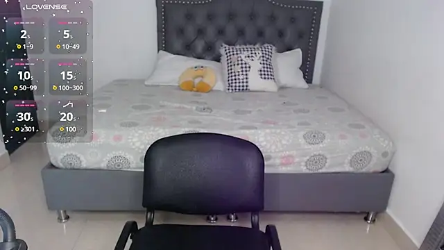 Snapshot of pamela_ chatting on 18, 12, 2024 pamela online show from 18, 12, 2024