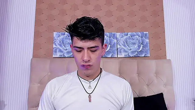 Snapshot of Ryan_Clark_ chatting on 27, 12, 2024 Ryan Clark online show from 27, 12, 2024