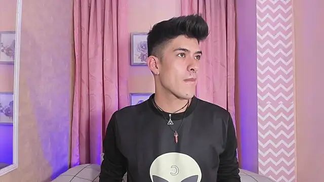 Snapshot of Ryan_Clark_ chatting on 7, 1, 2025 Ryan Clark online show from 7, 1, 2025