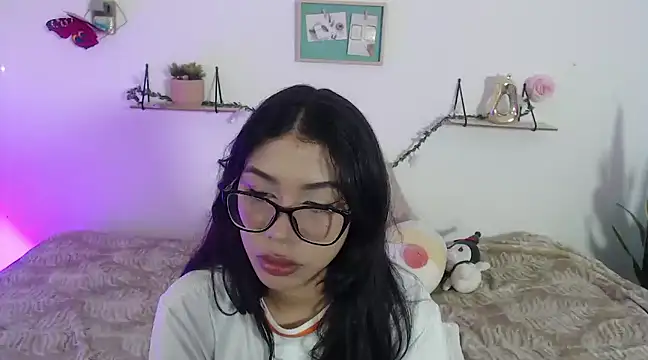 AmberJeong online show from 8, 1, 2025