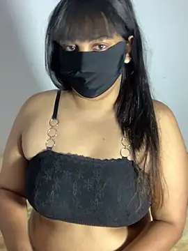 Snapshot of Jeroliee_viyana chatting on 5, 7, 2026 Jeroliee viyana online show from 5, 7, 2026