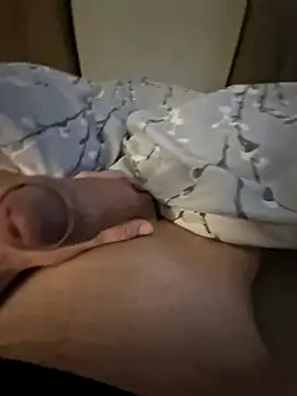 CoupleFun80x online show from 6, 4, 2026