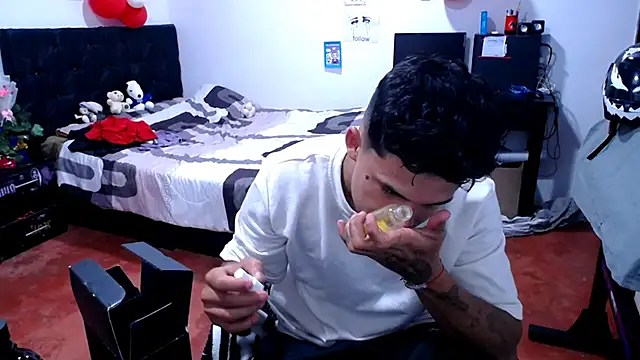 Snapshot of freddy_romas chatting on 16, 5, 2026 freddy romas online show from 16, 5, 2026