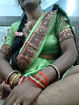 Snapshot of Hallen-G chatting on 3, 11, 2025 Hallen-G online show from 3, 11, 2025