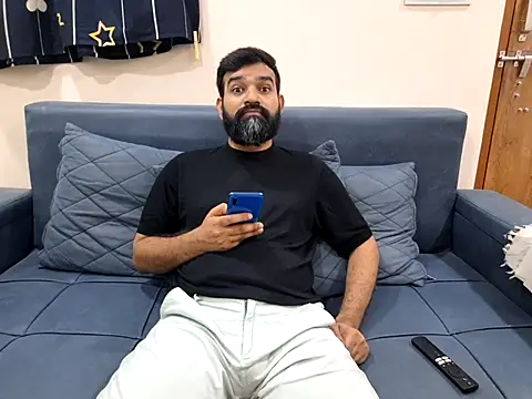 Fun Guuy online show from 16, 9, 2025