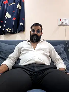 Fun Guuy online show from 3, 2, 2026