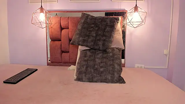 kristakinnky online show from 9, 3, 2026