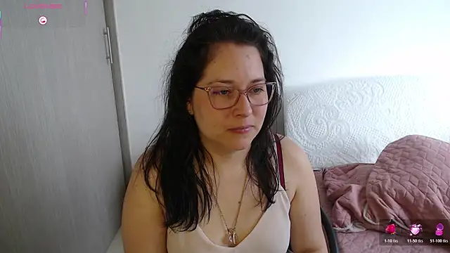 May Carlier online show from 31, 3, 2026