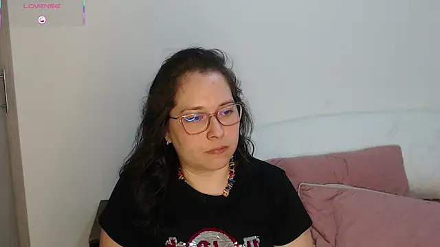 May Carlier online show from 10, 4, 2026