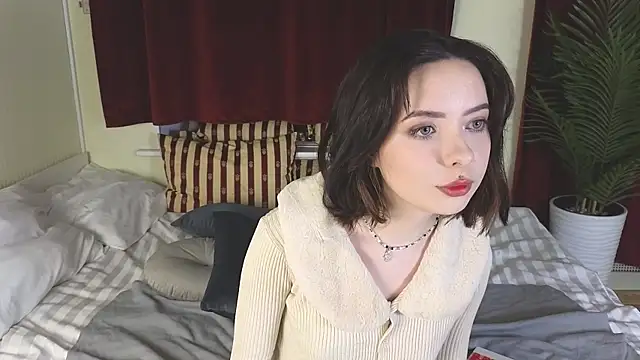 Lazzy Lizzy online show from 18, 12, 2024