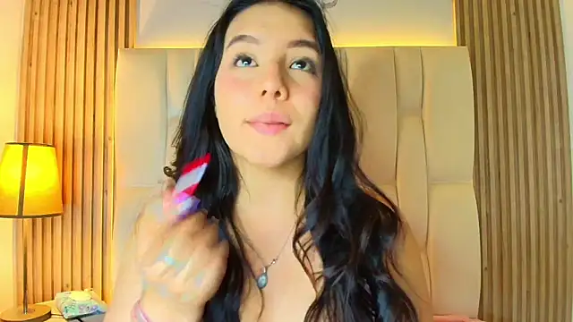 Snapshot of Emily_Trujillo chatting on 25, 5, 2026 Emily Trujillo online show from 25, 5, 2026