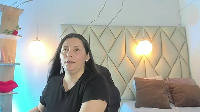 Snapshot of angelswets chatting on 9, 5, 2026 angelswets online show from 9, 5, 2026