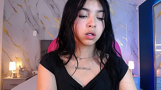 Snapshot of pettit_courtny chatting on 6, 3, 2025 pettit courtny online show from 6, 3, 2025