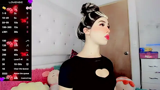 Snapshot of New_Doll chatting on 7, 2, 2025 New Doll online show from 7, 2, 2025