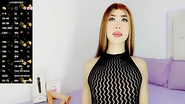 Snapshot of New_Doll chatting on 8, 10, 2025 New Doll online show from 8, 10, 2025