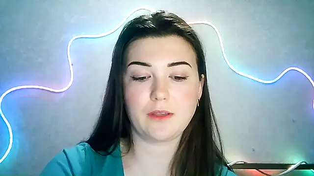 Snapshot of SeductiveTati chatting on 8, 9, 2025 SeductiveTati online show from 8, 9, 2025