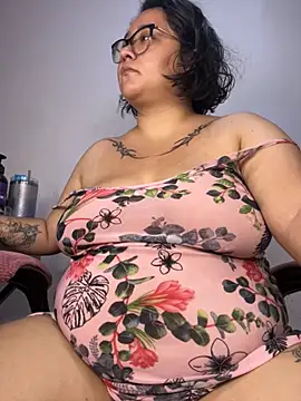 CinnamonCookiez online show from 14, 10, 2025