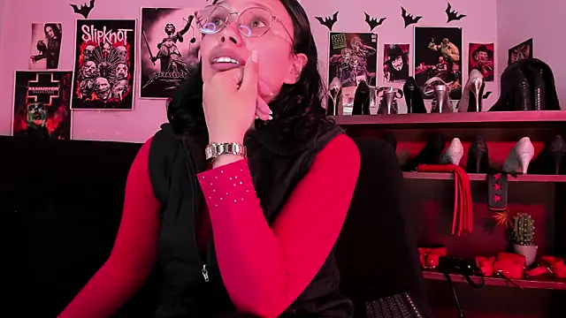 Snapshot of lilith-deveraux chatting on 6, 7, 2026 lilith-deveraux online show from 6, 7, 2026