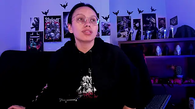 Snapshot of lilith-deveraux chatting on 9, 7, 2026 lilith-deveraux online show from 9, 7, 2026