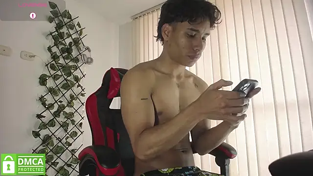 Snapshot of darkviper26 chatting on 1, 2, 2026 darkviper26 online show from 1, 2, 2026