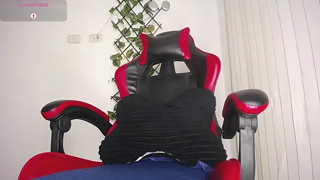 Snapshot of darkviper26 chatting on 24, 3, 2026 darkviper26 online show from 24, 3, 2026