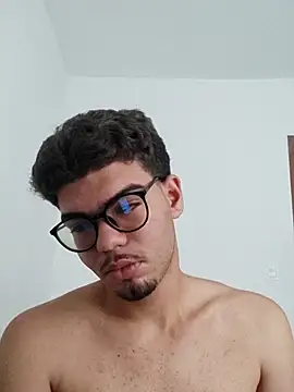 Snapshot of Edwardsky000 chatting on 19, 10, 2025 Edwardsky000 online show from 19, 10, 2025