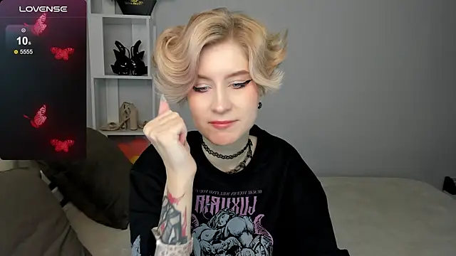 Snapshot of Angel_Jules chatting on 12, 9, 2025 Angel Jules online show from 12, 9, 2025