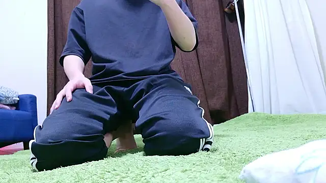 xxx men online show from 1, 4, 2026