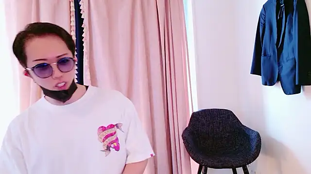 xxx men online show from 30, 4, 2026