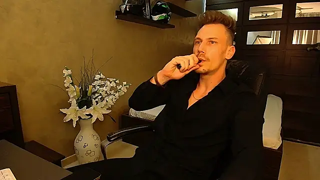 MateoBenjaminX online show from 18, 3, 2025