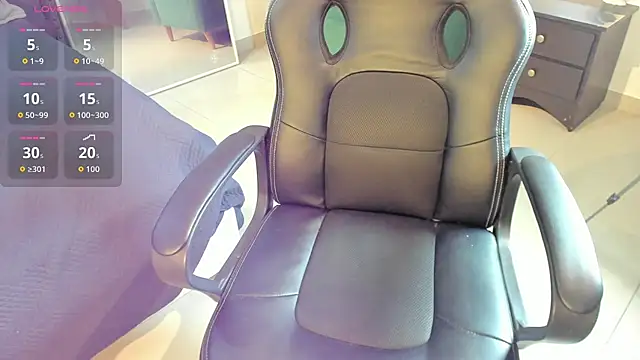  maria foxx  online show from 24, 10, 2025