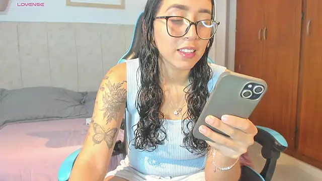  maria foxx  online show from 10, 4, 2026