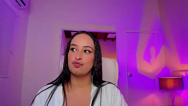 Snapshot of DaniRousse chatting on 26, 1, 2025 DaniRousse online show from 26, 1, 2025