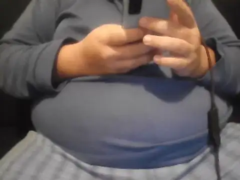 Snapshot of DBento0702 chatting on 25, 1, 2025 DBento0702 online show from 25, 1, 2025