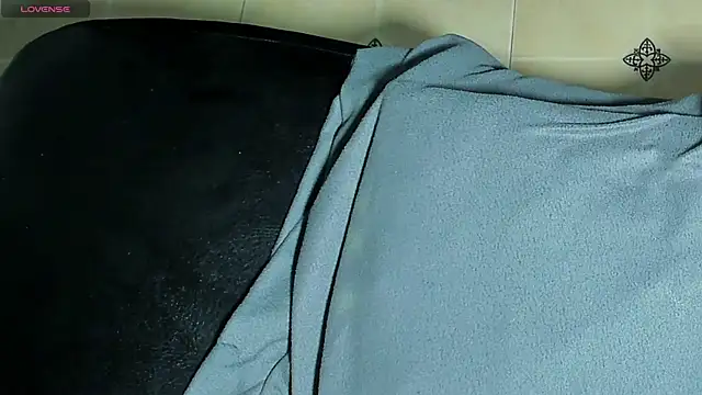 playsgirlhot online show from 2, 4, 2026