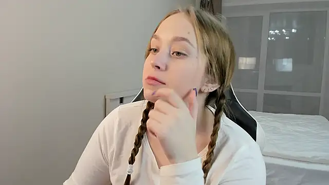 endlesssoffi online show from 20, 12, 2024