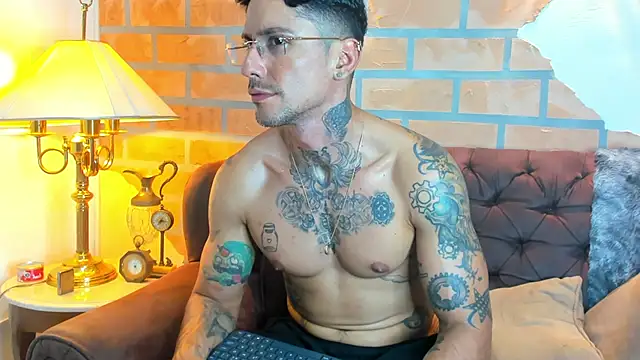 Snapshot of Dylanstonne chatting on 29, 1, 2025 Dylanstonne online show from 29, 1, 2025