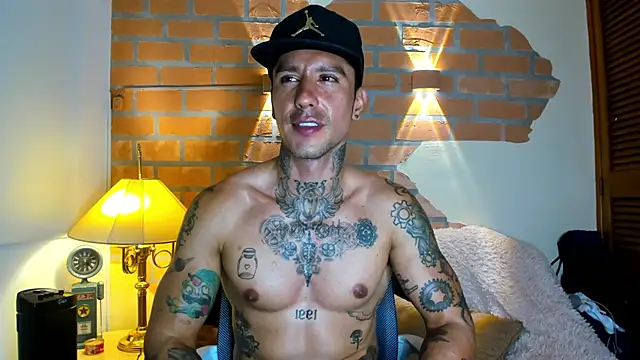 Snapshot of Dylanstonne chatting on 8, 3, 2025 Dylanstonne online show from 8, 3, 2025