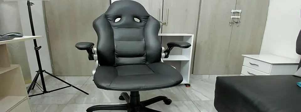 Snapshot of Yef_Thin chatting on 19, 1, 2025 Yef Thin online show from 19, 1, 2025