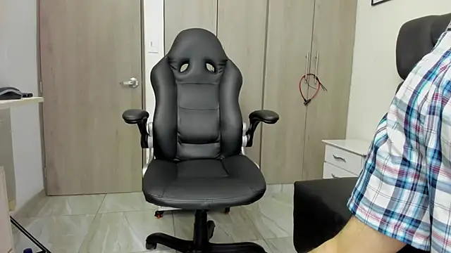 Snapshot of Yef_Thin chatting on 30, 1, 2025 Yef Thin online show from 30, 1, 2025