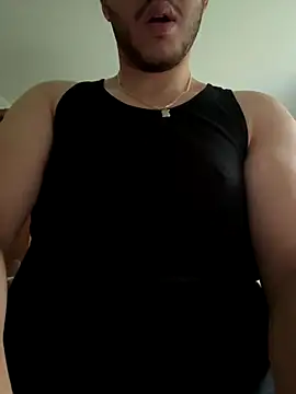 Snapshot of kareem0010 chatting on 14, 11, 2025 kareem0010 online show from 14, 11, 2025