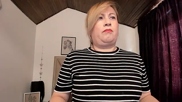 MonyCassius online show from 10, 11, 2025