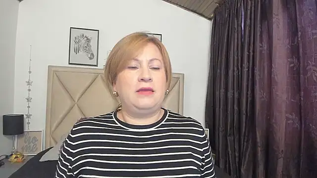 Snapshot of MonyCassius chatting on 4, 2, 2026 MonyCassius online show from 4, 2, 2026