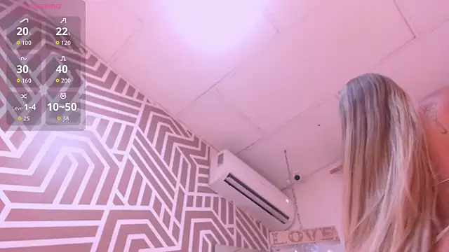 Snapshot of SashaDurante chatting on 15, 4, 2026 SashaDurante online show from 15, 4, 2026