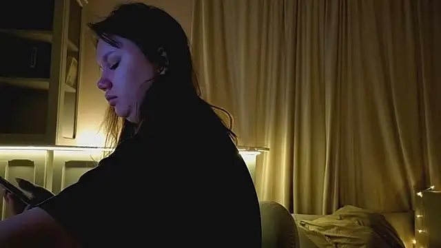 Alisia Mars online show from 6, 2, 2026