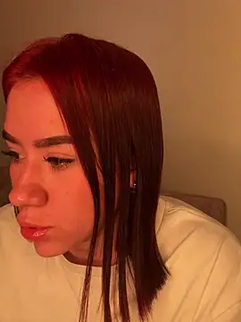 Im Valen Cute online show from 1, 2, 2025