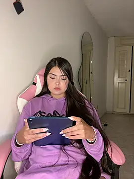 Snapshot of gabbyfoox chatting on 12, 12, 2024 gabbyfoox online show from 12, 12, 2024